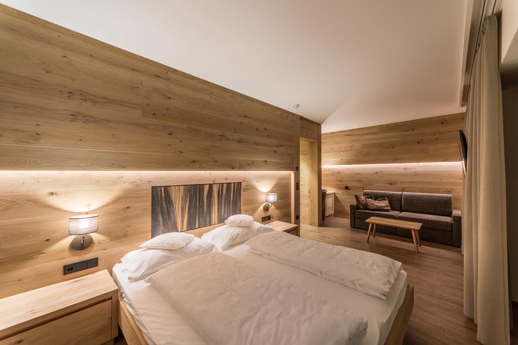 Hotel Garni Dolomieu Sëlva di Val Gardena Eksteriør billede